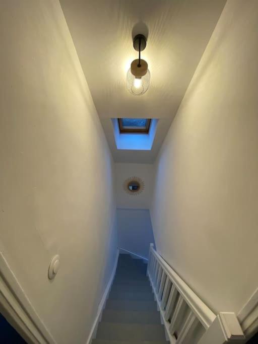 Super Appartement T3 Proche Gare Sens Exterior foto